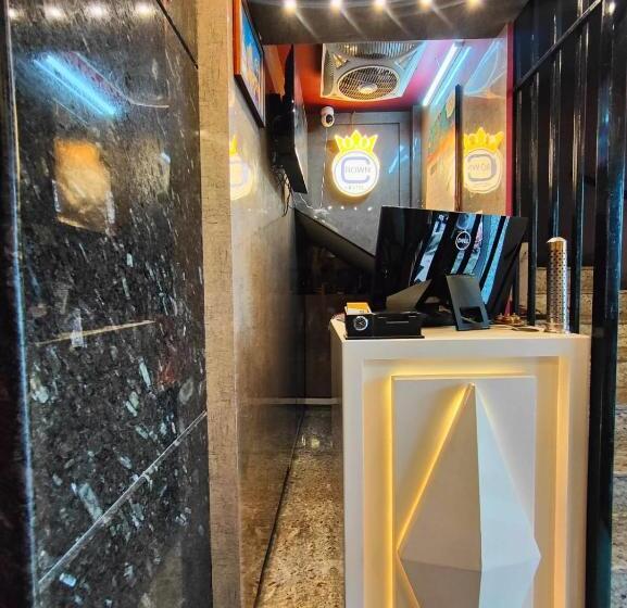 酒店 Crown