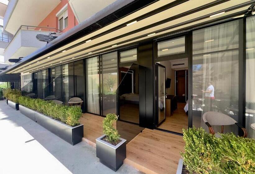 호텔 Elmar Comfort