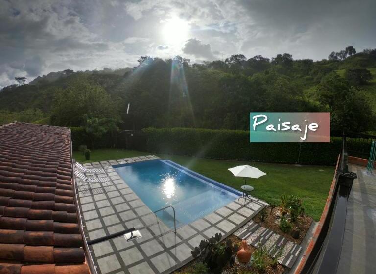 هتل Finca California