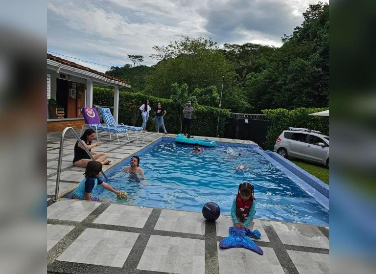 Отель Finca California