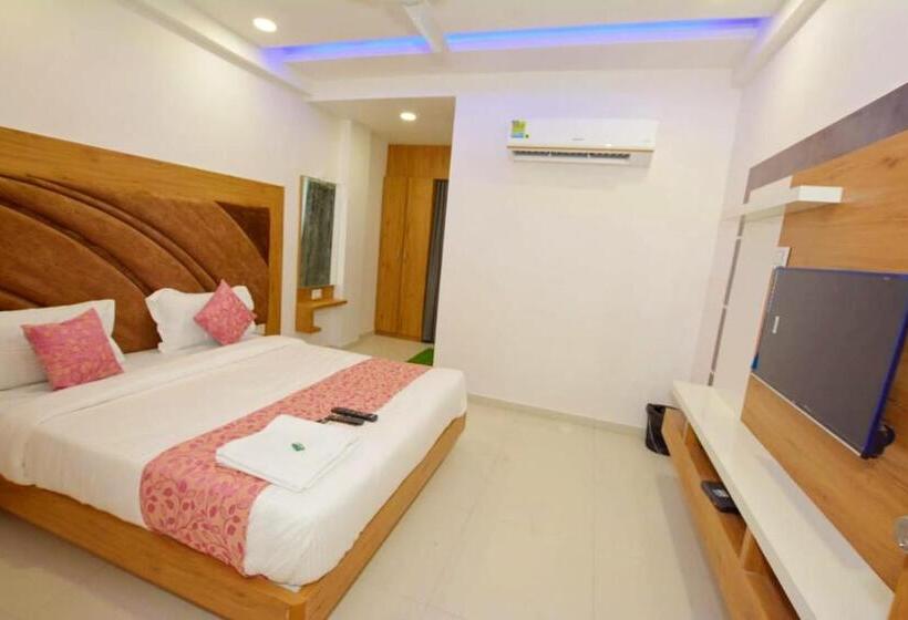 בית מלון כפרי Greeen Leaf