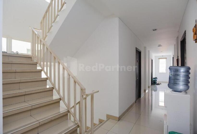 هتل Green Residence 25 Syariah Karawaci Redpartner