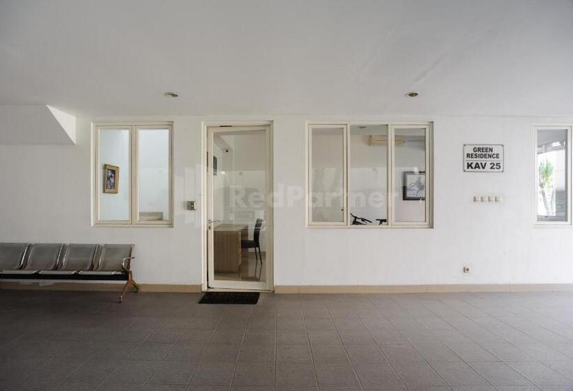 Отель Green Residence 25 Syariah Karawaci Redpartner
