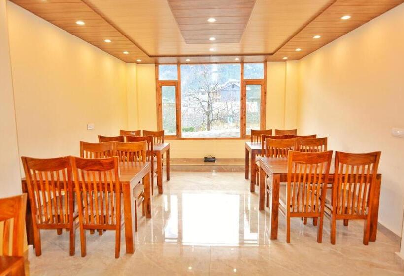 ホテル Hilly Bee, Manali