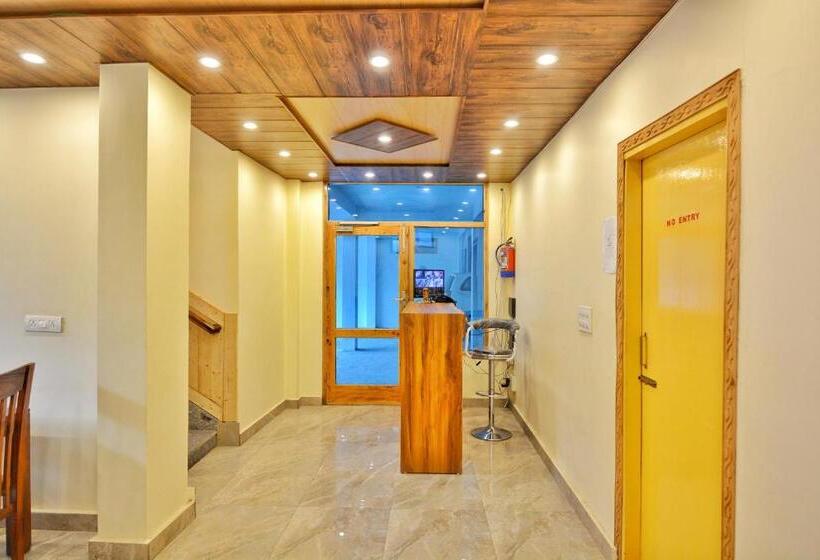 ホテル Hilly Bee, Manali