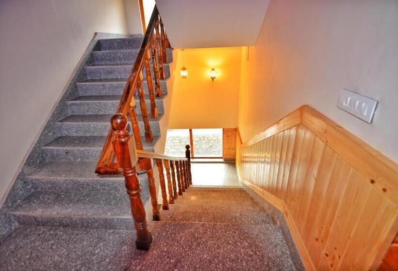 ホテル Hilly Bee, Manali