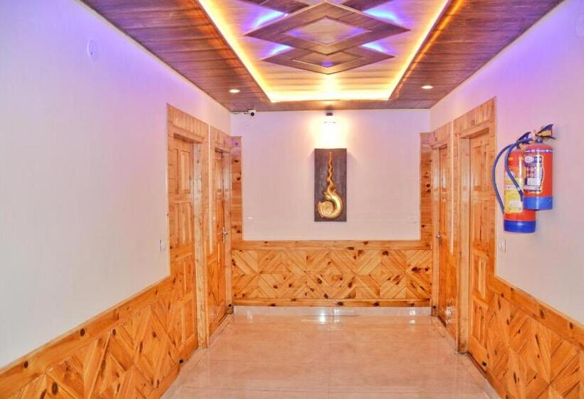 ホテル Hilly Bee, Manali