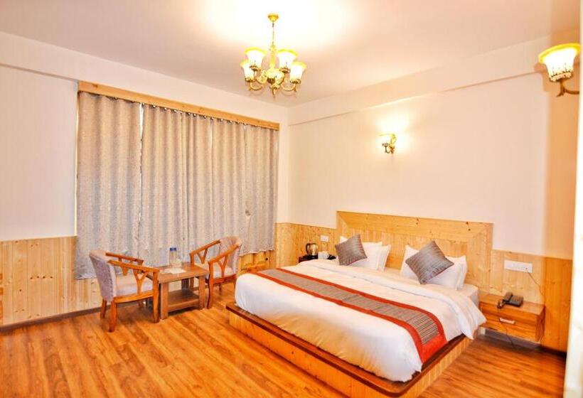 ホテル Hilly Bee, Manali