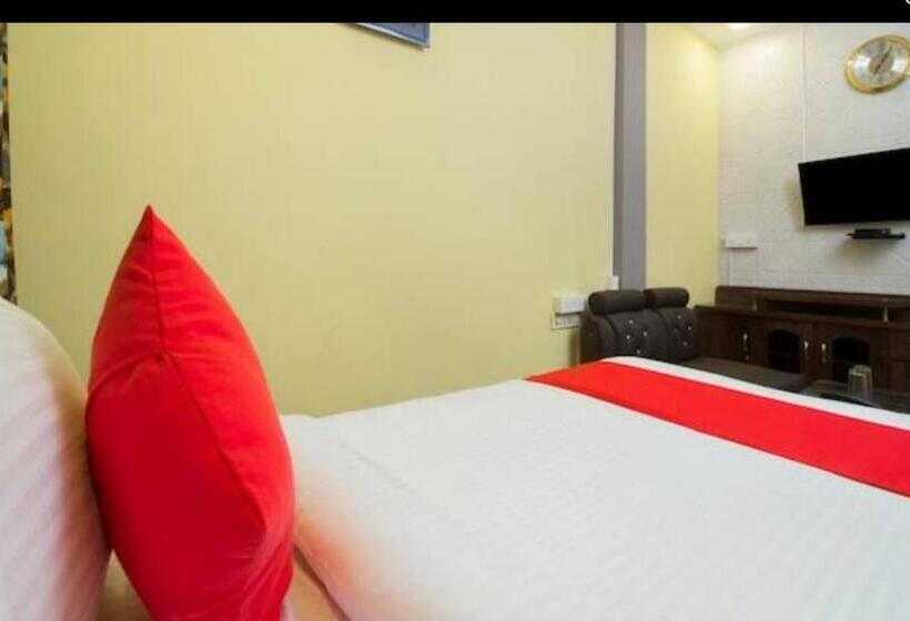 בית מלון כפרי Jai Maa In Swaraj Lodge