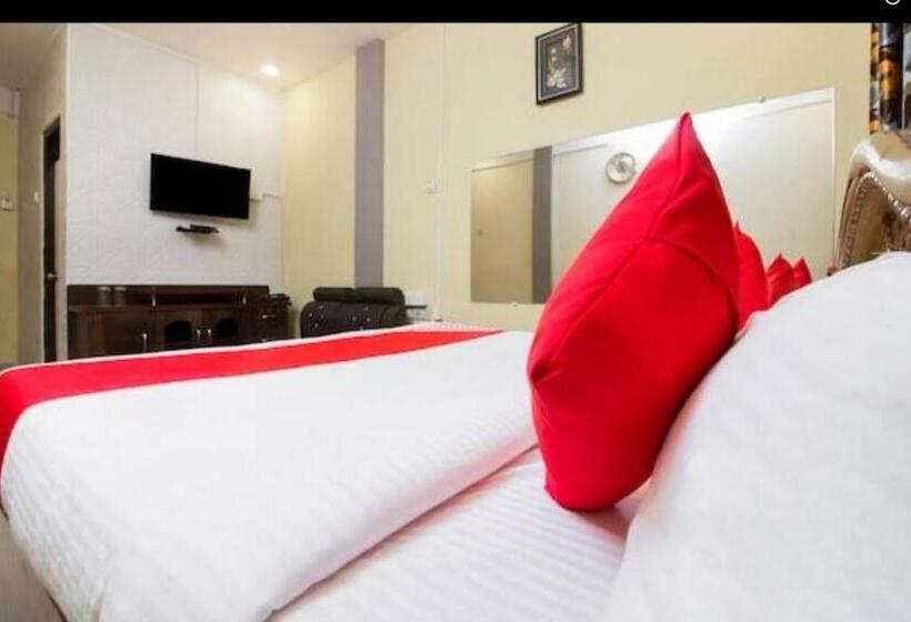 בית מלון כפרי Jai Maa In Swaraj Lodge