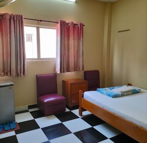 هتل Khách Sạn Hồng đào