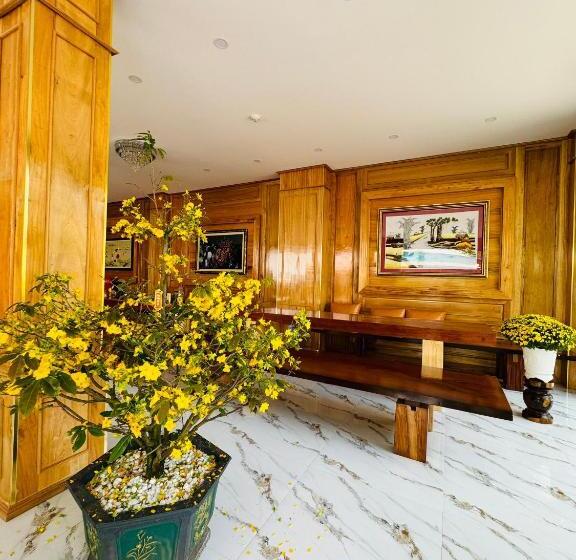 هتل Khách Sạn Metro Ban Mê