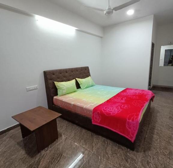 בית מלון כפרי Khushi