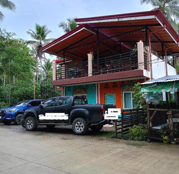 ホテル Klub Safari Tourist Inn