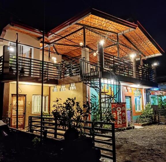 ホテル Klub Safari Tourist Inn