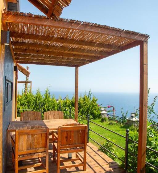 هتل Mesibu Bungalow