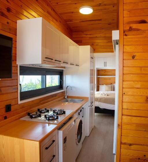 هتل Mesibu Bungalow