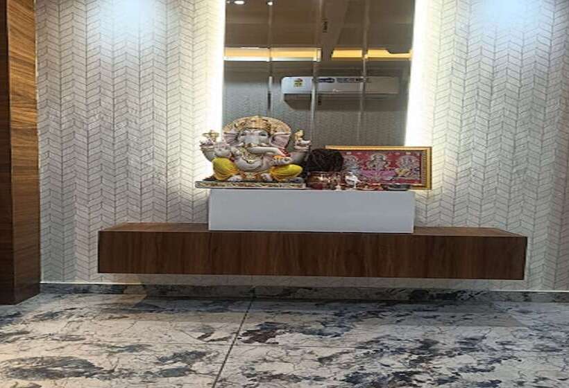 فندق Metro, Vadodara