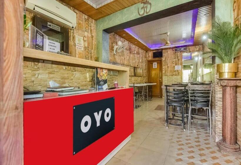 בית מלון כפרי Midcity Guest House