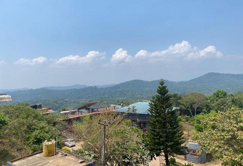 בית מלון כפרי Mountain View Villas Of Coorg