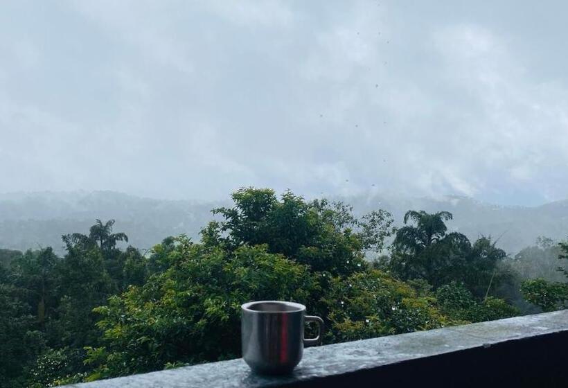 בית מלון כפרי Mountain View Villas Of Coorg