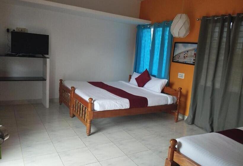 בית מלון כפרי Mountain View Villas Of Coorg