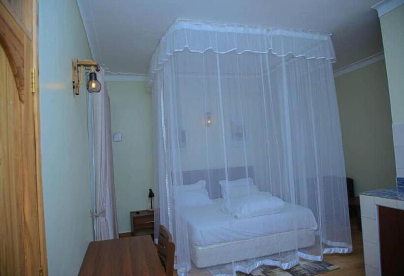 هتل Mt. Rwenzori Golf Resort & Spa