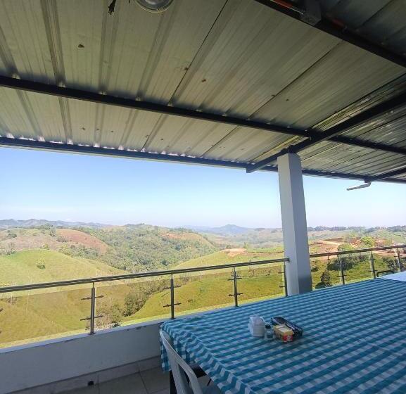 בית מלון כפרי Norcasia Rios Y Aventuras