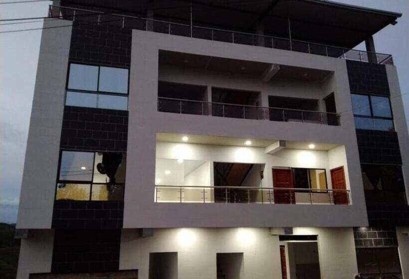 בית מלון כפרי Norcasia Rios Y Aventuras