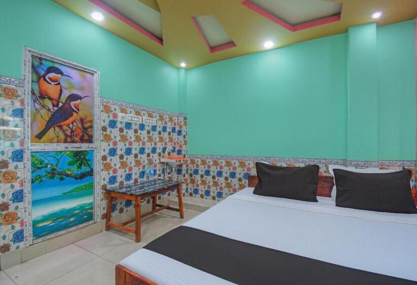 בית מלון כפרי Oyo Yuvraj Lodge And