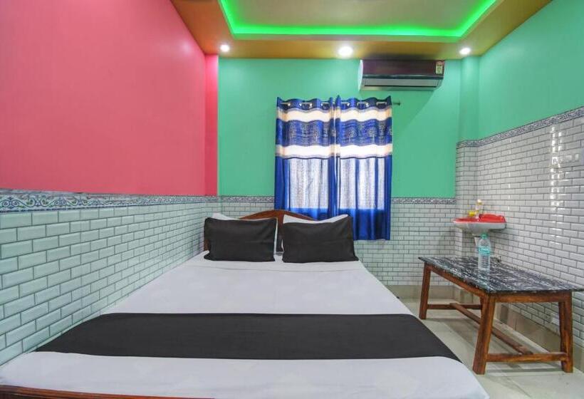 호텔 Oyo Yuvraj Lodge And