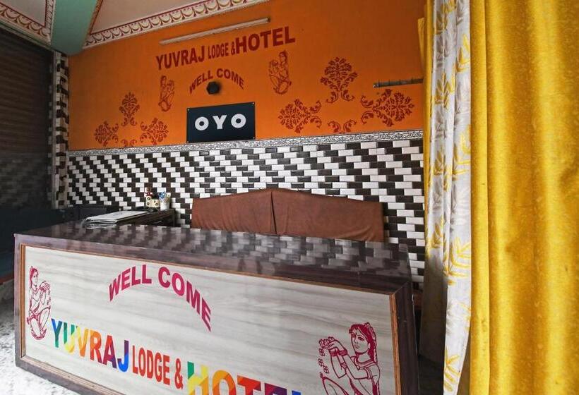 בית מלון כפרי Oyo Yuvraj Lodge And