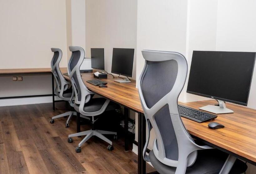 호텔 Rose Bark   روز بارك