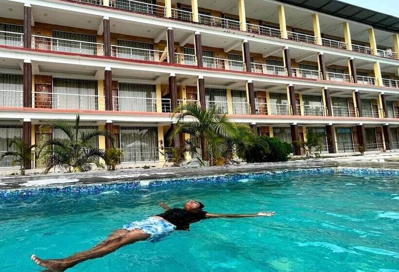 ホテル Royal Villa Beach Resort