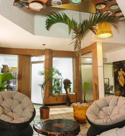 هتل Sexta Avenida