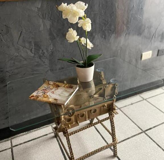 هتل Sexta Avenida