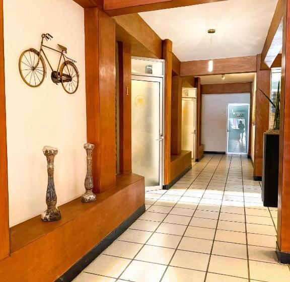 ホテル Sexta Avenida