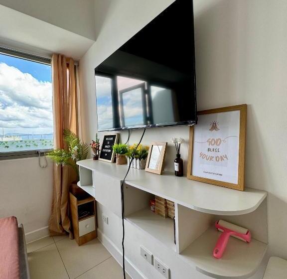 هتل The Residences At Commonwealth Quezon City By Snazzy Staycation