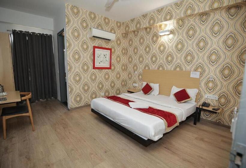 酒店 The Anvi Residency Sector 122