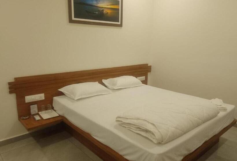 בית מלון כפרי The Grand Dharti