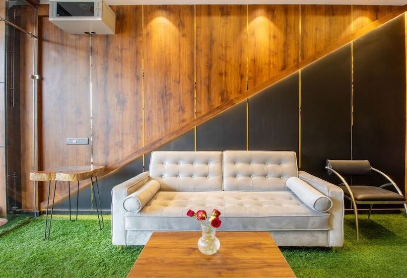 호텔 Treebo Jaguar Comforts, 3 Kms From Mahatma Gandhi Park