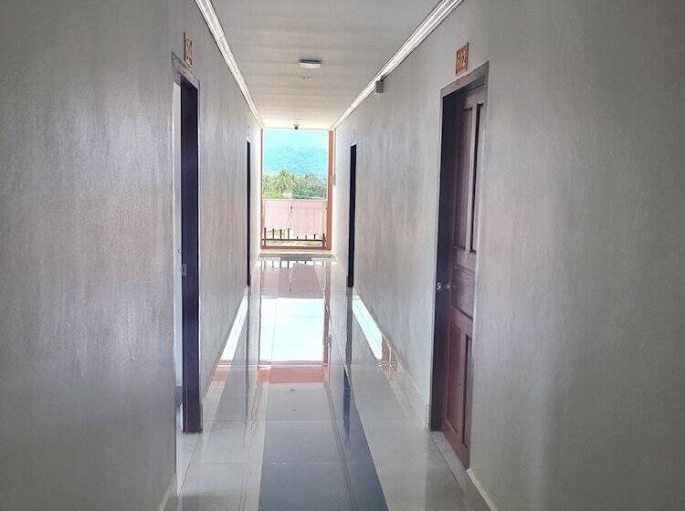 هتل Vangvieng Sisavang Mountain View