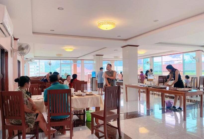 호텔 Vangvieng Sisavang Mountain View