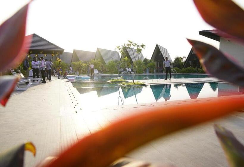 בית מלון כפרי Vindhyachal Resort