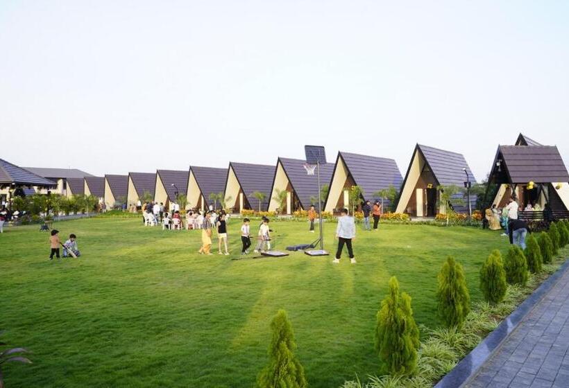 בית מלון כפרי Vindhyachal Resort