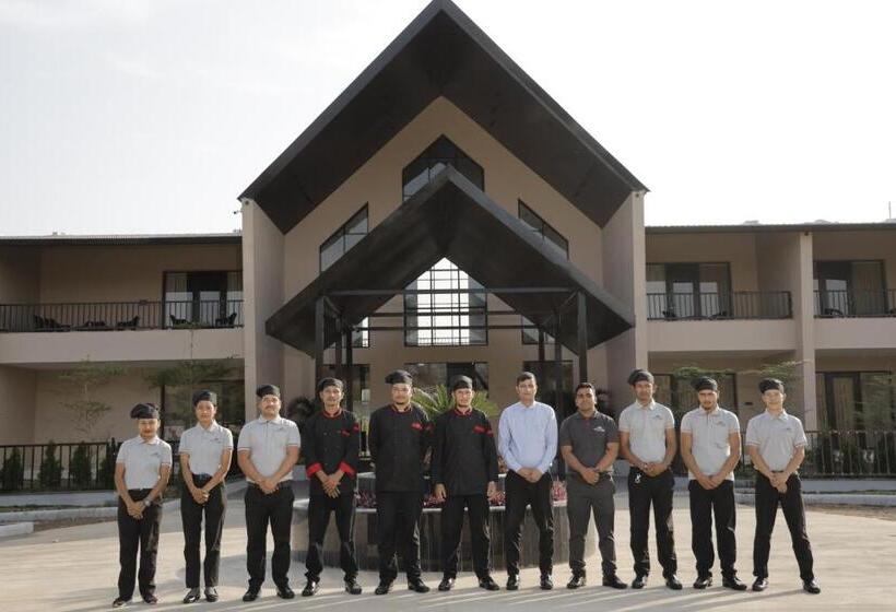 בית מלון כפרי Vindhyachal Resort