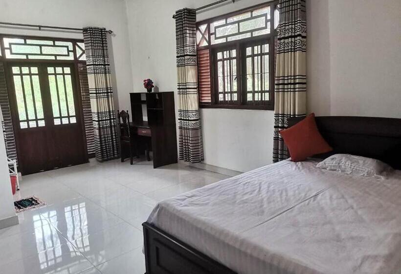 ホテル White Star