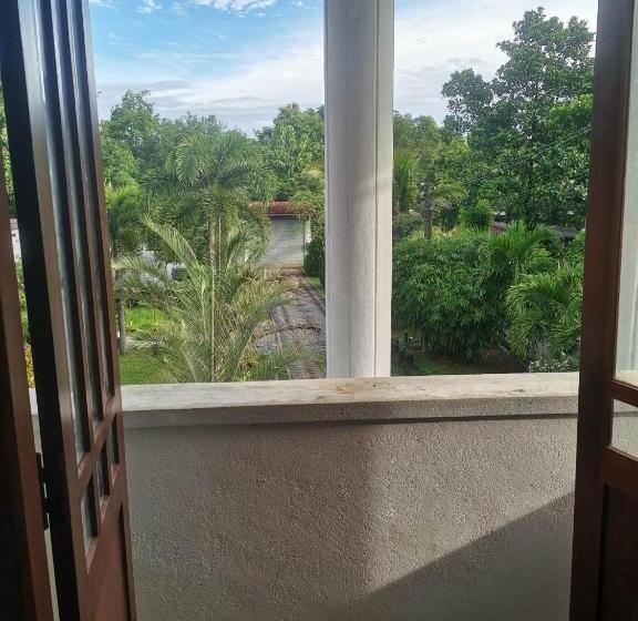 ホテル White Star