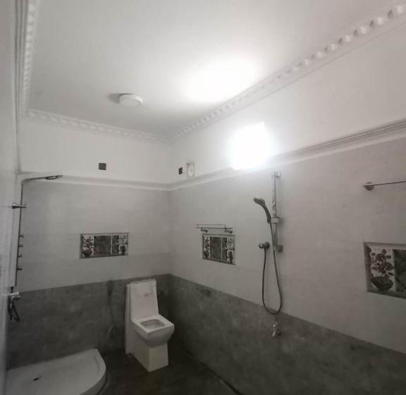 ホテル White Star