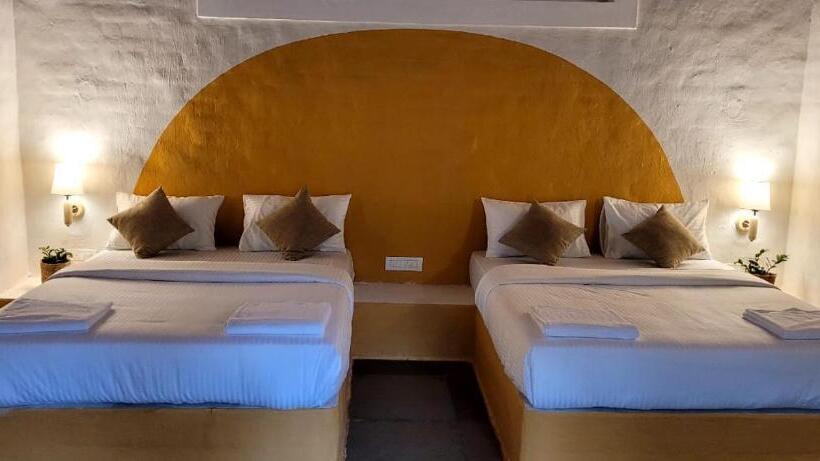 فندق Wild Kasarwadi